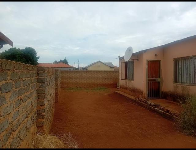 2 BEDROOM HOUSE FOR SALE IN SOSHANGUVE XX